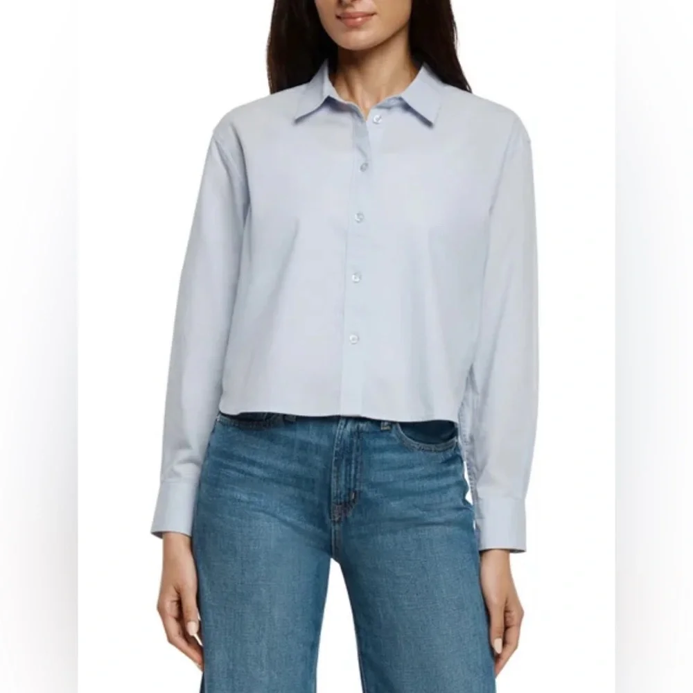 ✨ NWT Gap Cropped Poplin Button-Up Shirt ✨ - Picture 1 of 3